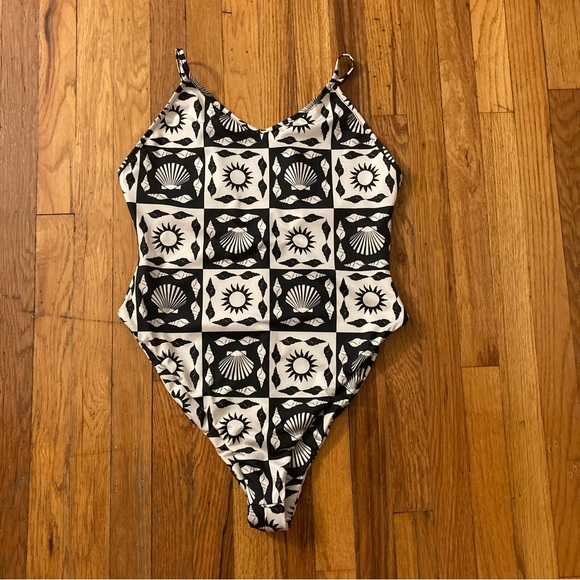 Lisa Says Gah! Harper One Piece Swimsuit XL - Picture 2 of 8